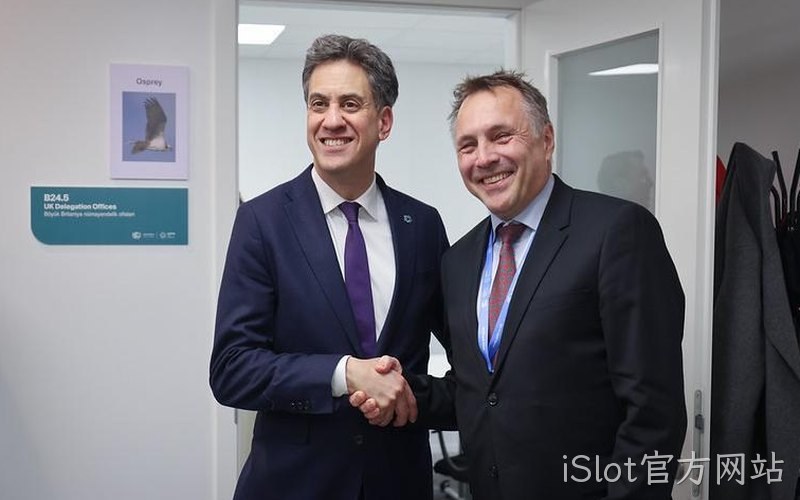 SiC重塑逆变焊机 iSlot官方网站碳化硅方案助工业焊接电源减重四成